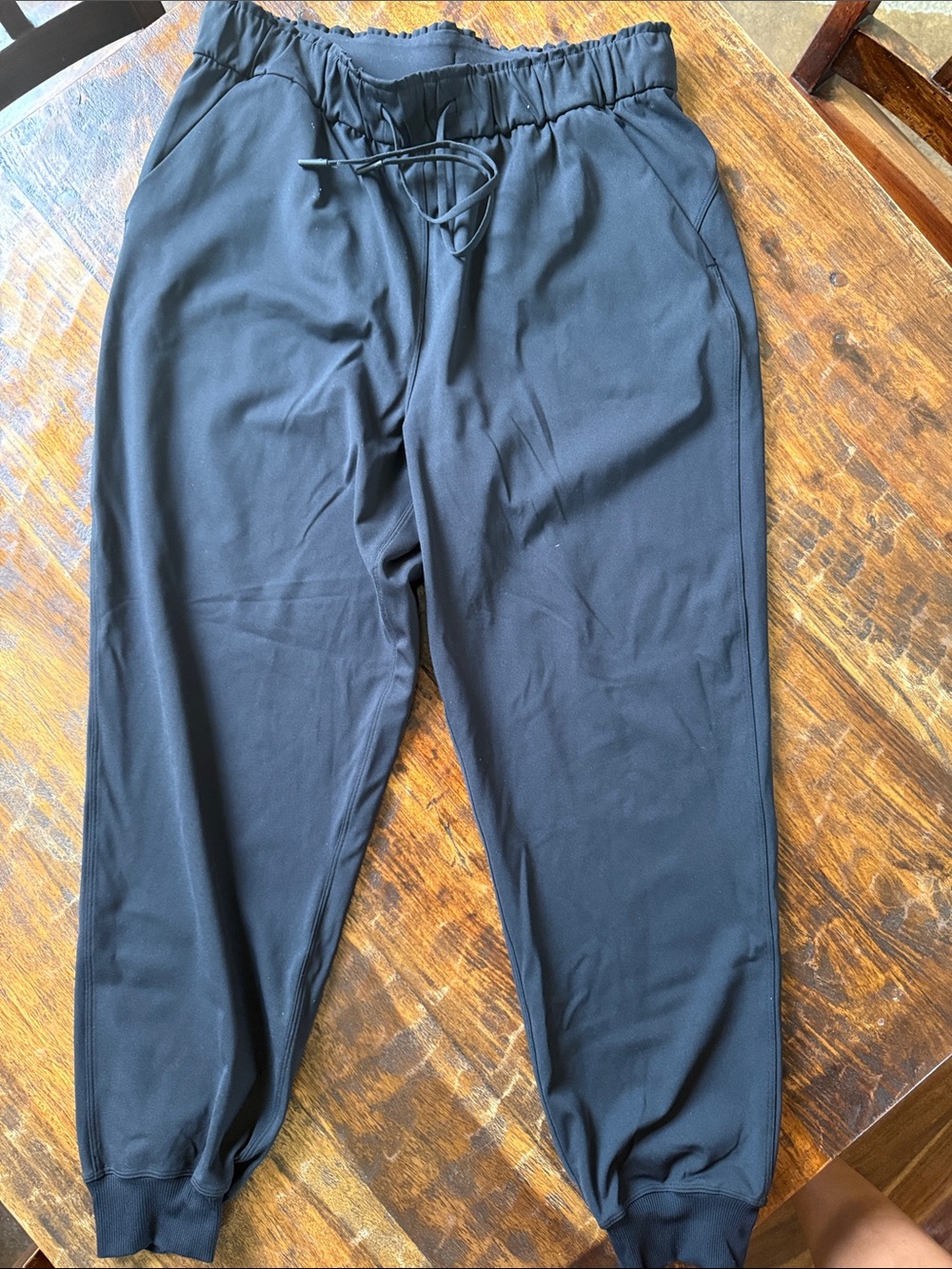 lululemon athletica women’s Joggers.